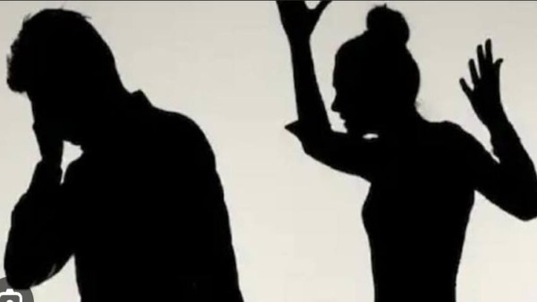 Husband used to talk obscenely by calling his wife from different numbers, post in WhatsApp