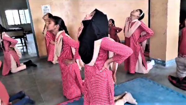 Yoga Day 2023 students did yoga in Madrassas of UP orders of Muslim religious leaders ineffective