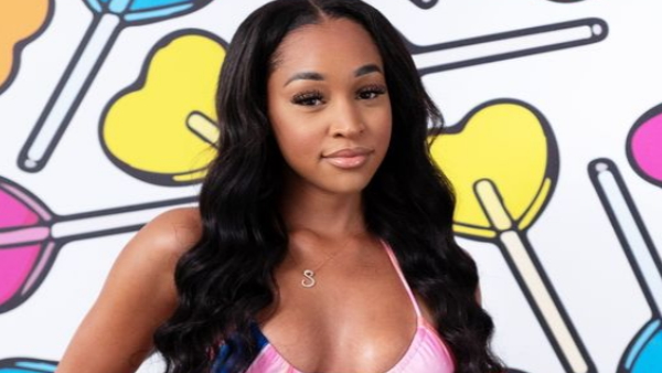 actress expose Love Island 