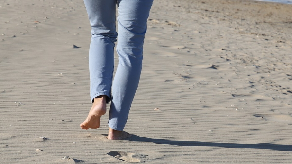 walk without footwear walk without footwear