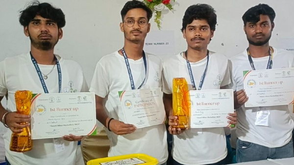 anand-vijay-prepared-accident-alert-device
