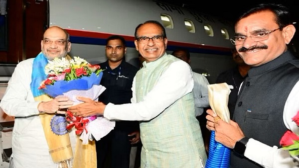 MP शिवराज-वीडी शर्मा के नेतृत्व में लड़ा जाएगा चुनाव MP शिवराज-वीडी शर्मा के नेतृत्व में लड़ा जाएगा चुनाव