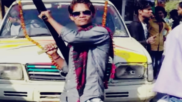 Painful death of father who came out of the house after giving chocolate to son in second stop Painful death of father who came out of the house after giving chocolate to son in second stop