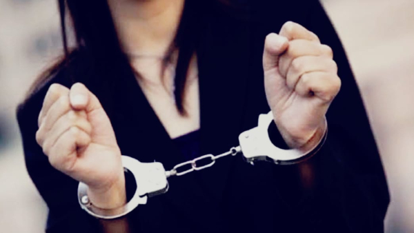 Fearing to implicate her husband in false case woman demanded 50 lakhs from property dealer