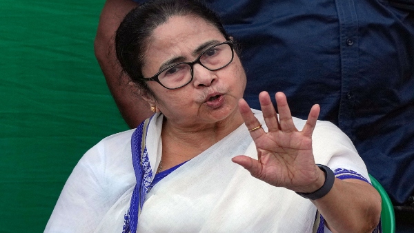 CM Mamta lashed out at BJP on Manipur dushkarm
