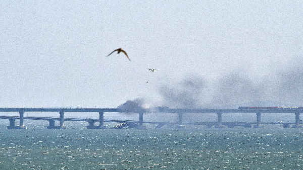 Ukrain destroy Crimea bridge