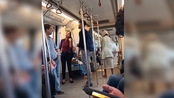 Delhi Metro Beggar Delhi Metro Beggar