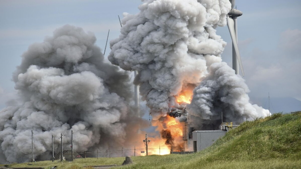 Japan Epsilon small rocket explodes