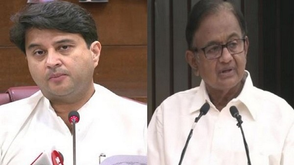 Jyotiraditya Scindia vs Chidambaram