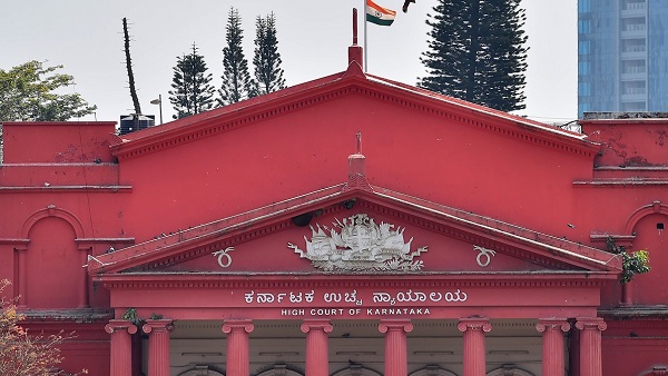 PM के लिए इस्तेमाल किए गए अपशब्द अपमानजनक, देशद्रोह नहीं 