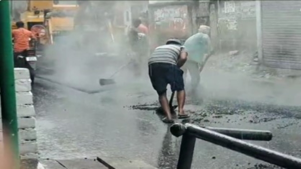 Kaushambi Road Video Viral