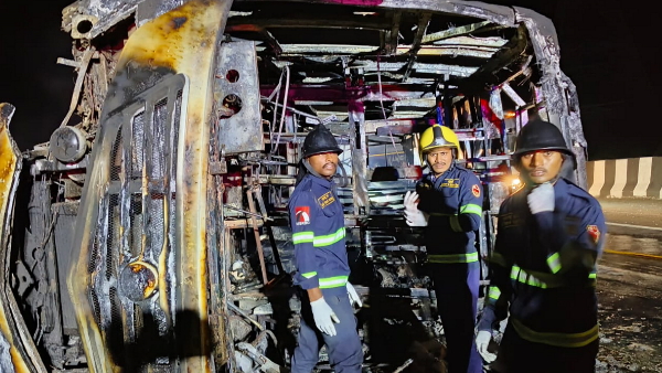 Maharashtra expressway accident