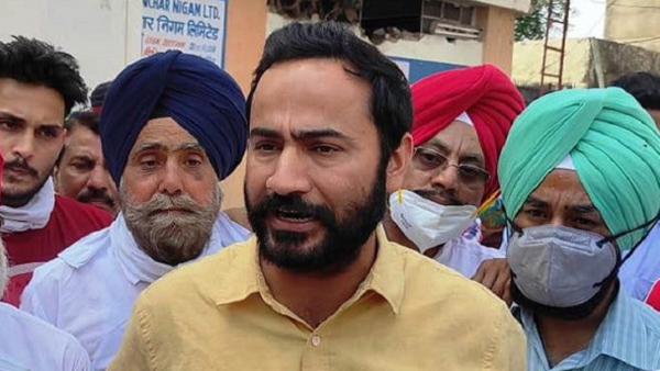 पंजाब के किसानों के बारे में किसी ने नहीं सोचा: मीत हेयर