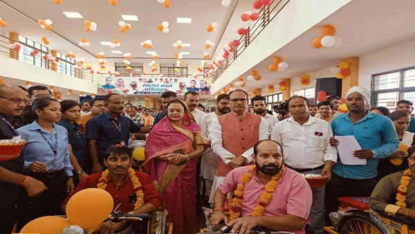 mp-divyangjans-uncle-mama-cm-shivraj