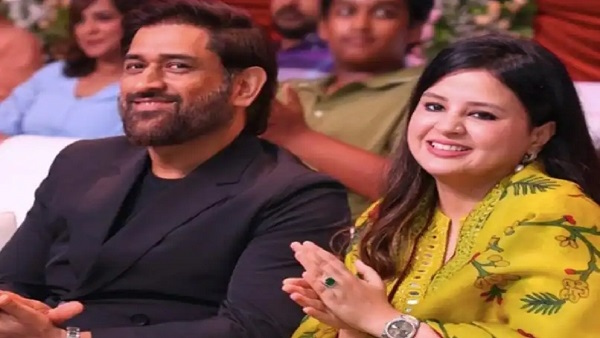 MS Dhoni and Sakshi MS Dhoni and Sakshi