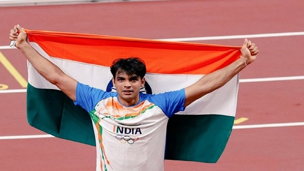 Neeraj Chopra ने 87.66 मीटर दूर भाला फेंक जीता गोल्ड मेडल