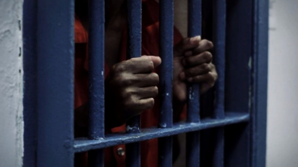Two prisoners fell in love