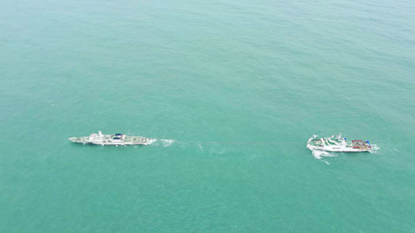 Coast Guard rescues research vessel,