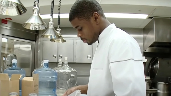 Barack Obamas personal chef died 