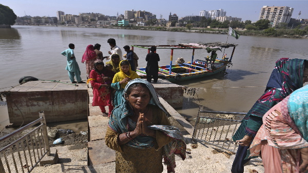 Pakistan Hindu Temple Demolished