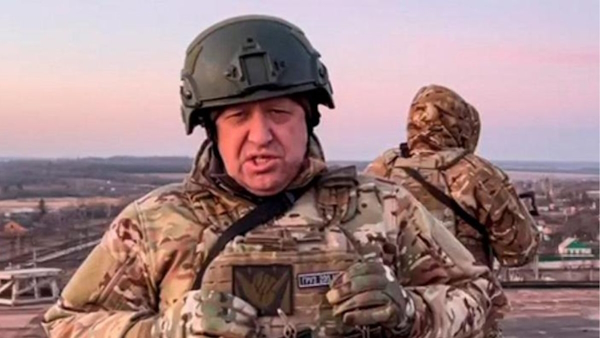 Prigozhin pictured half-naked 