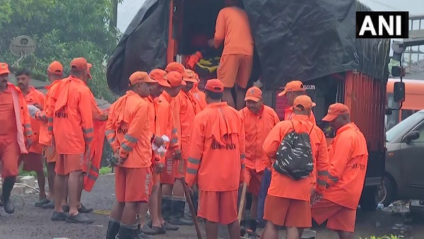 Raigad landslide News Update