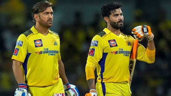 ravindra jadeja and dhoni