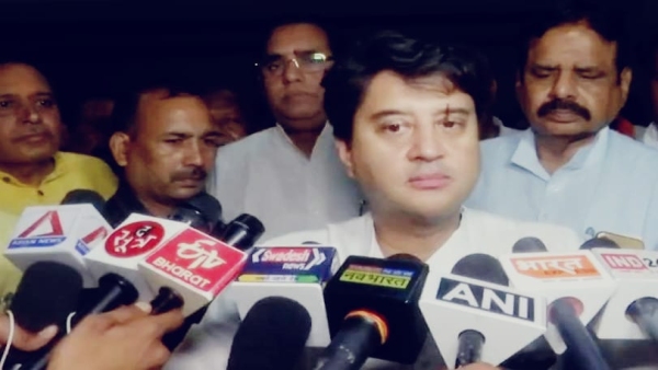 jyotiraditya Scindia taunts the unity of the opposition, haters are coming together like a family