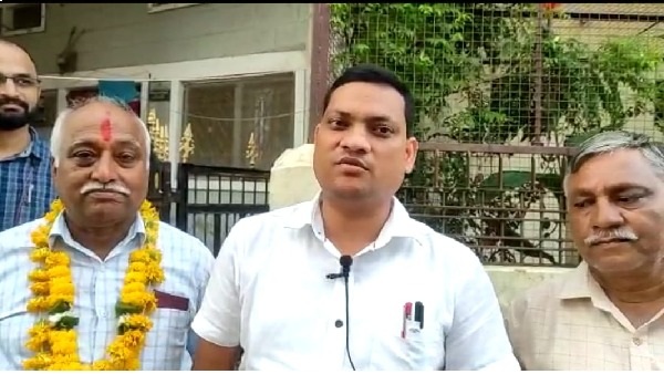 Tehsildar Shailendra Sharma 