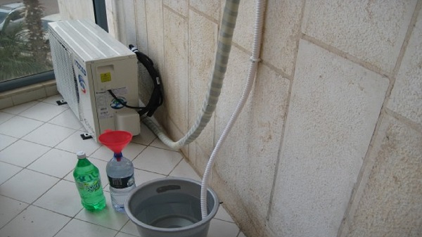 Use Ac Water in Plant