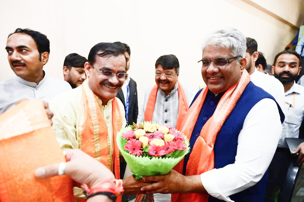Congress leader Digvijay Singh leading role in conspiracy to vitiate atmosphere in MP BJP VD Sharma