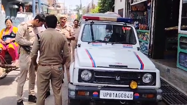 up aligarh news father killed his 10 year old son because he was defending his mother from him 