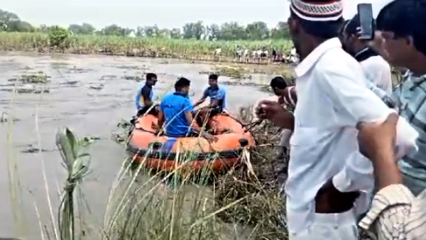 man jumped his car in river with his pregnant wife sitting next after his fight with dad over money man jumped his car in river with his pregnant wife sitting next after his fight with dad over money