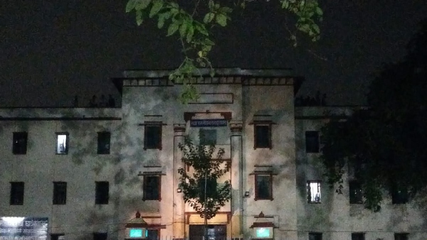 students-of-two-hostels-came-face-to-face-in-bhu