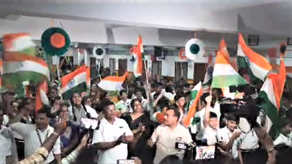 Celebration of Chandrayaan 3 success in india fireworks Vande Mataram shouts sweets distributed
