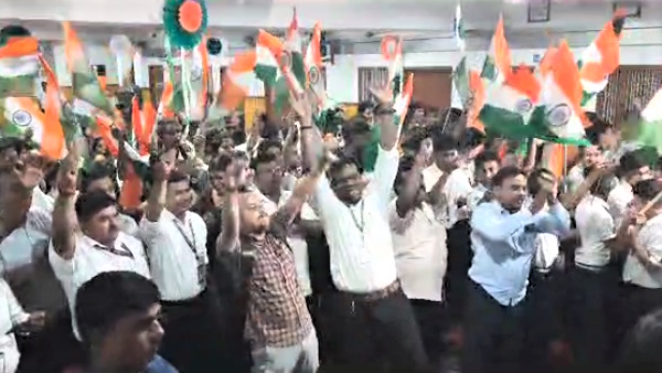 Celebration of Chandrayaan 3 success in india fireworks Vande Mataram shouts sweets distributed