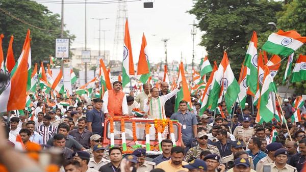 cm-shivraj-singh-participated-in-tiranga-yatra-in-bhopal cm-shivraj-singh-participated-in-tiranga-yatra-in-bhopal