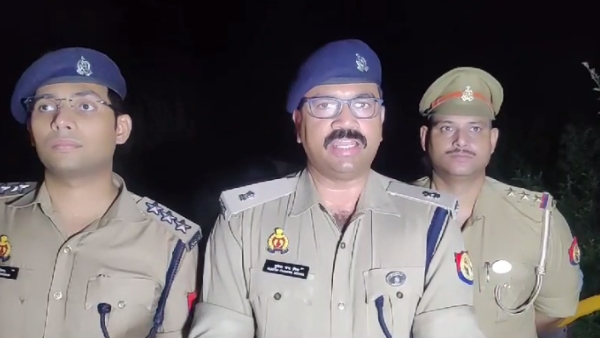 lovers of rampur going noida for marriage fights in Garh boyfriend slit throat of girlfriend on road 