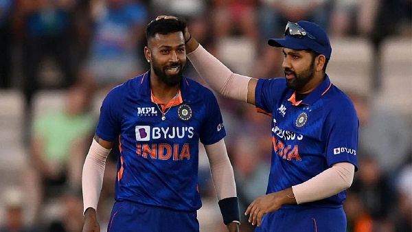 Hardik Pandya and Rohit Sharma
