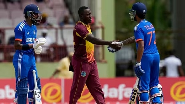 Hardik Pandya and Tilak Varma Hardik Pandya and Tilak Varma
