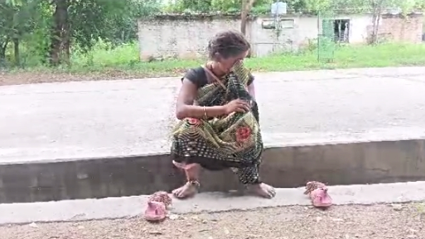 women was beaten kept hungry and thrown out of house because she gave birth to a girl women was beaten kept hungry and thrown out of house because she gave birth to a girl