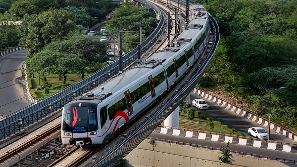 Delhi Metro: ट्रेवल करें, ट्रबल नहीं, यात्रियों को दी सलाह