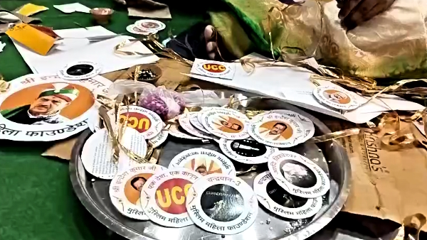 Muslim women sent Rakshasutra to PM Modi RSS leader and Chandrayaan picture on Rakhi 