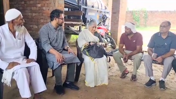 delegation of the Kerala government reached Muzaffarnagar to meet the victim student 