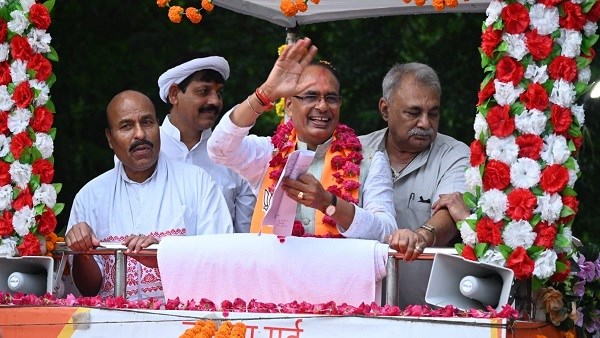 CM की बड़ी घोषणाएं, अनुदान पर खेतों में ट्रांसफॉर्मर लगाएंगे