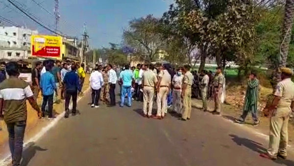 Tribals protesting