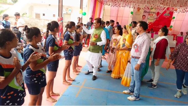 Satna News: 