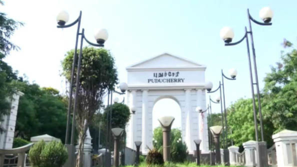 link of union territory of Puducherry spread over three states to 16 August?