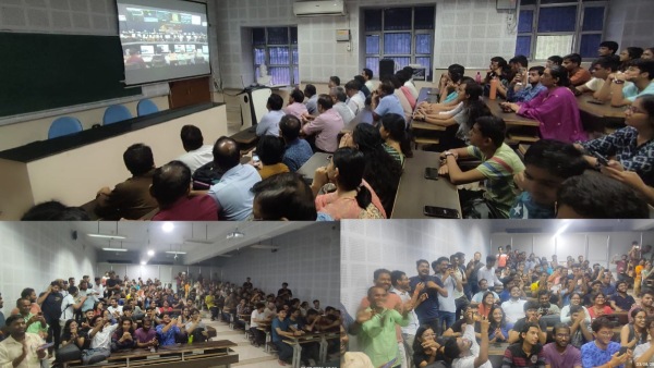 iit-bhu-echoed-with-cheers-as-soon-as-chandrayaan-3-landed