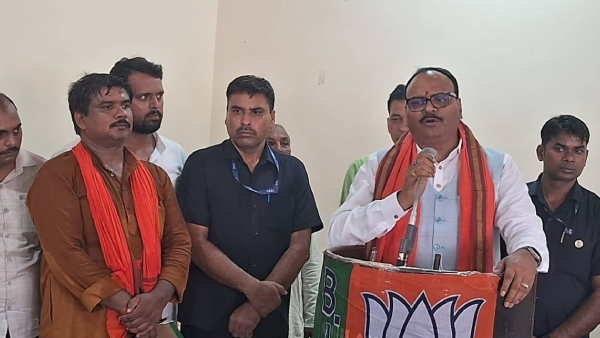 ब्रजेश पाठक 